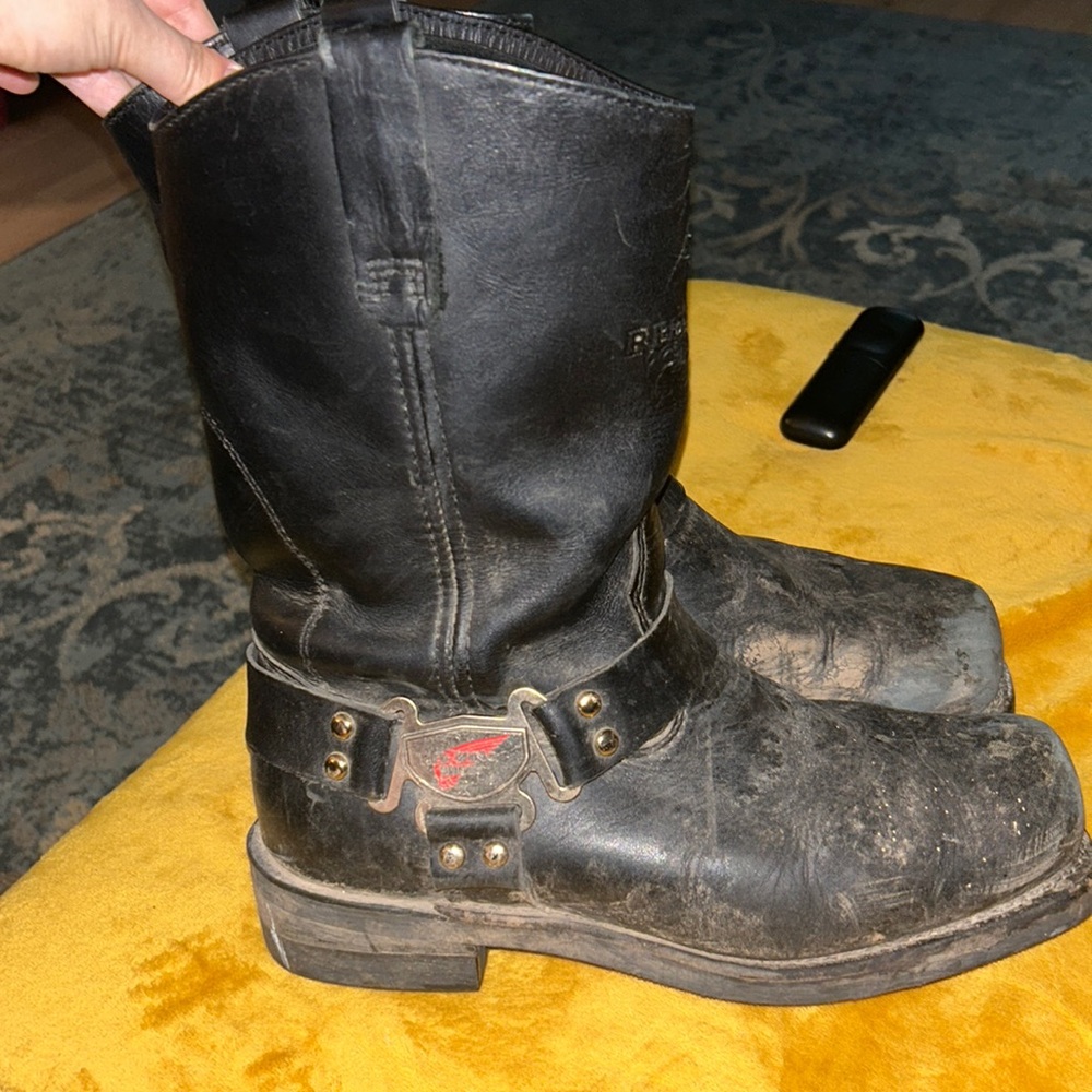 Men’s red wing shoes